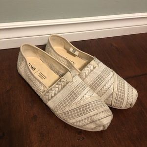 White Toms Alpergata shoe